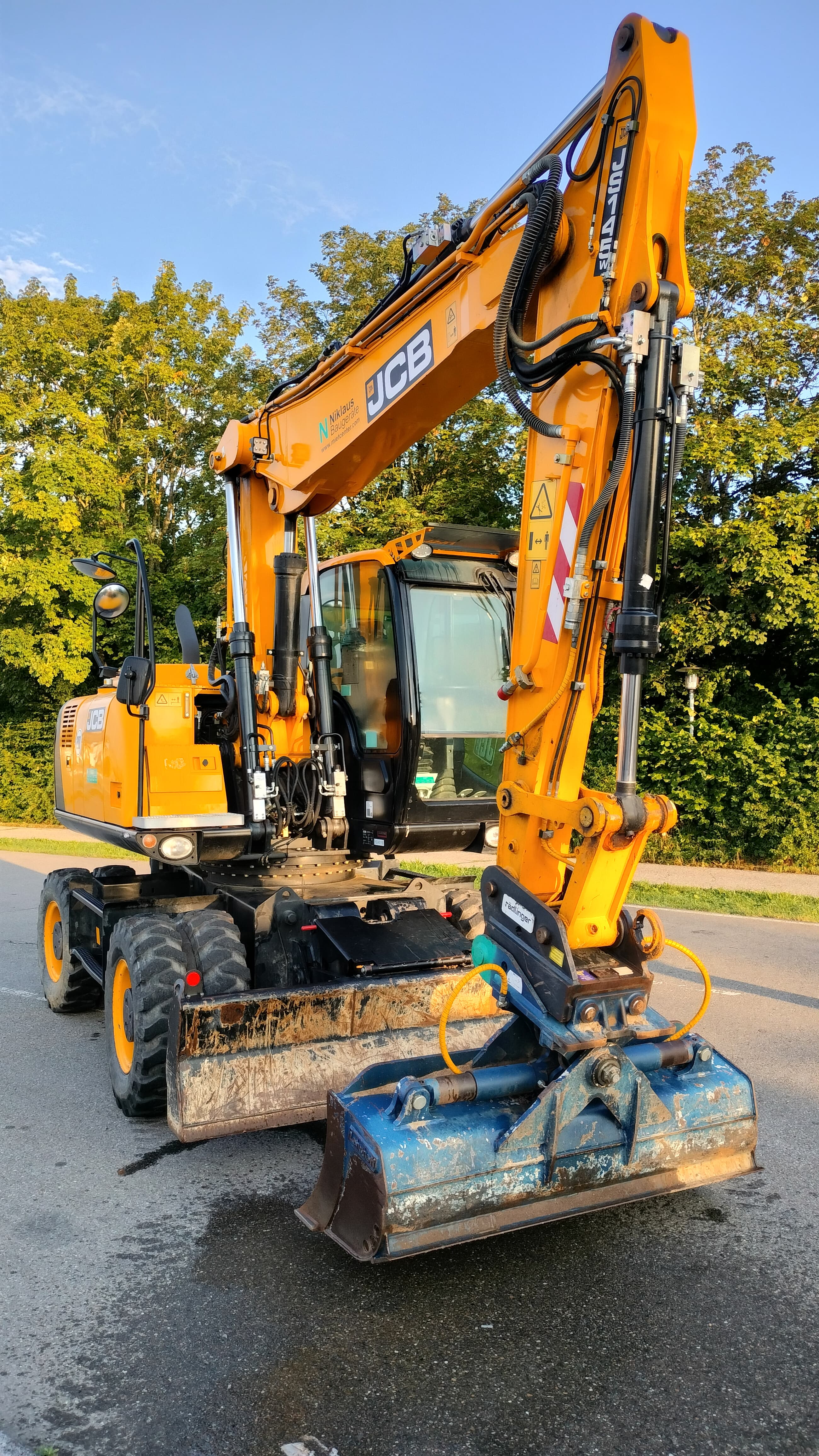 JCB JC 145 W Plus