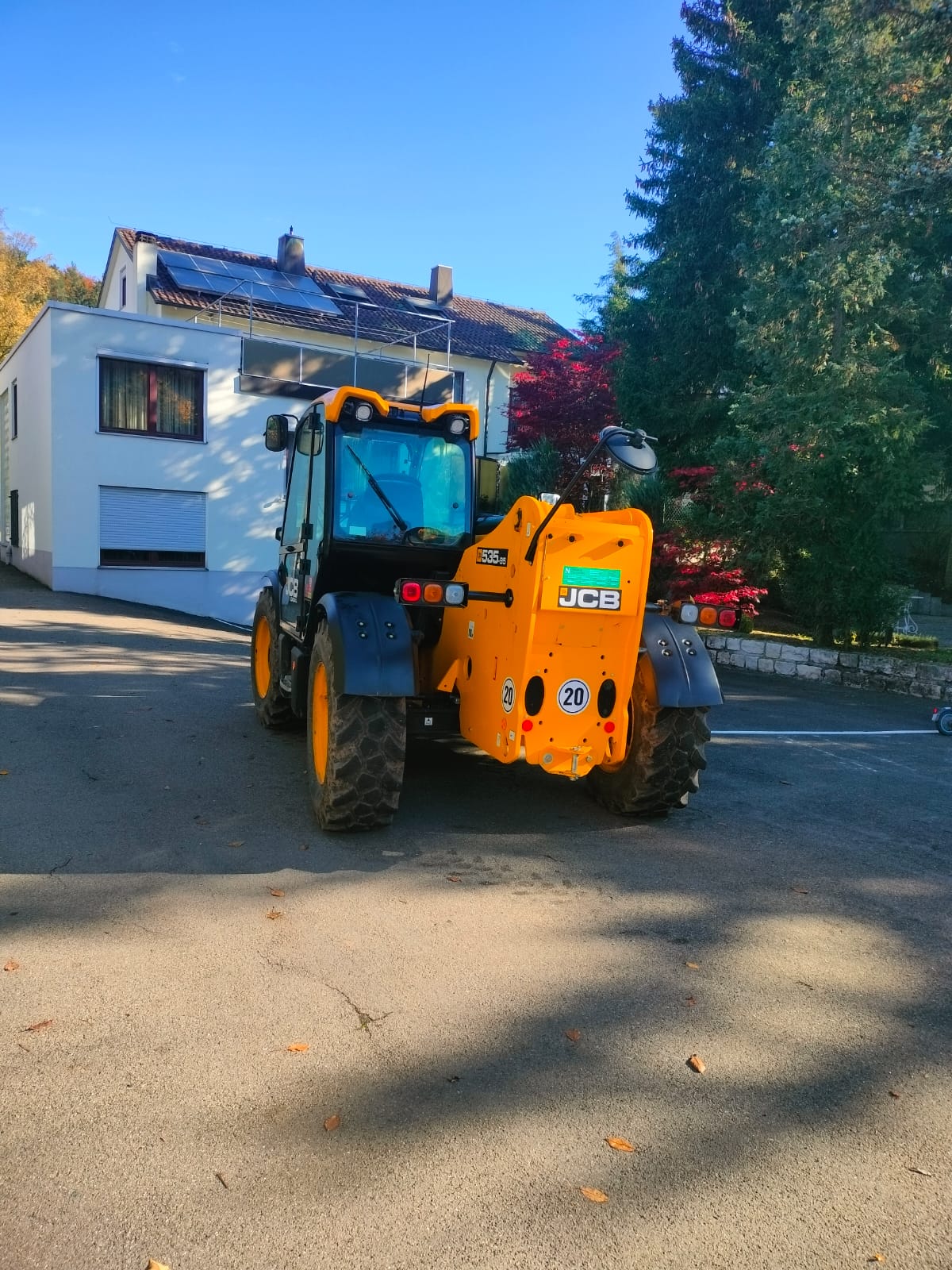 Von hinten Teleskoplader JCB 535-95