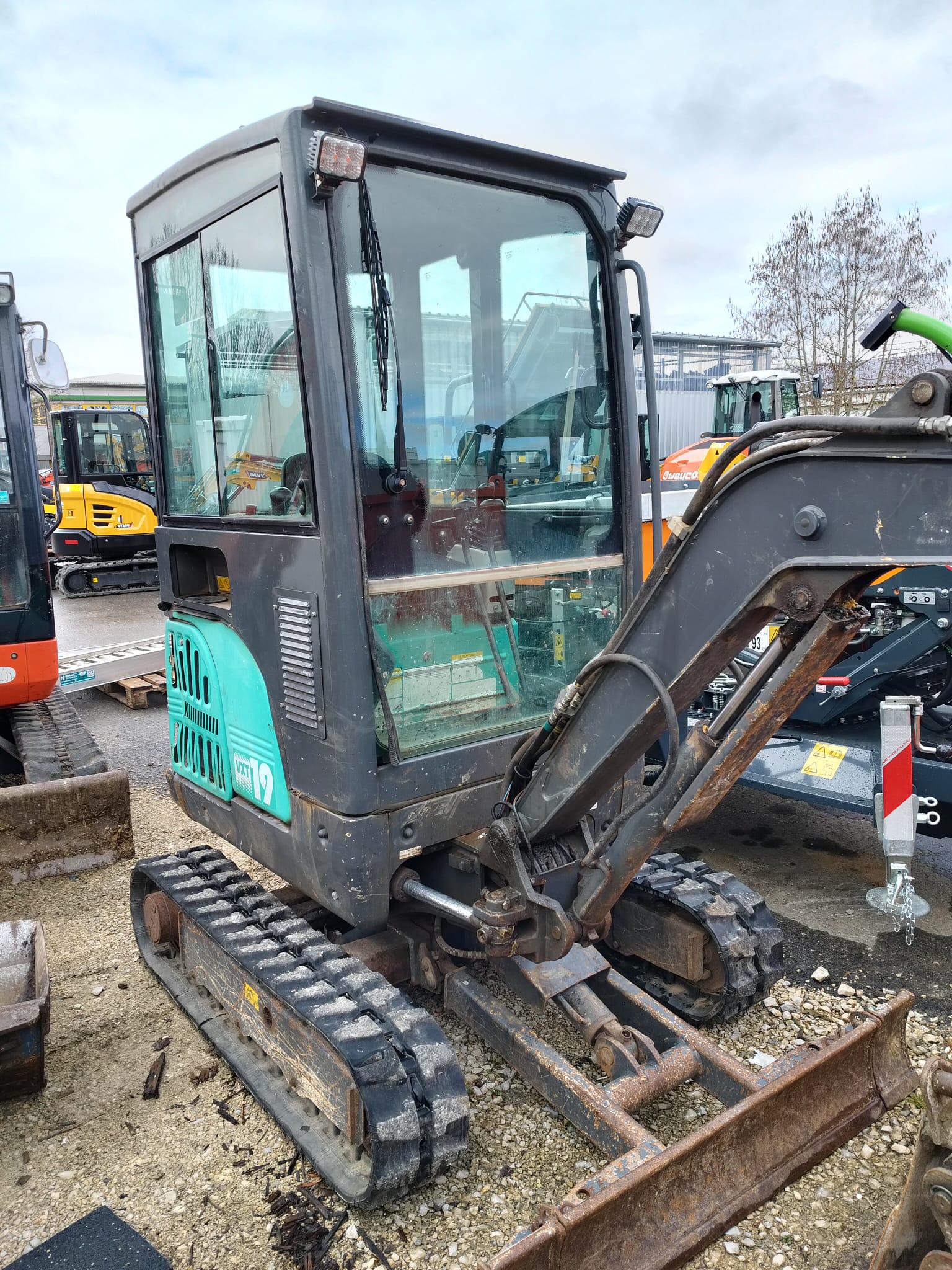 Minibagger IHI (Kato) 19 VXT Kabine